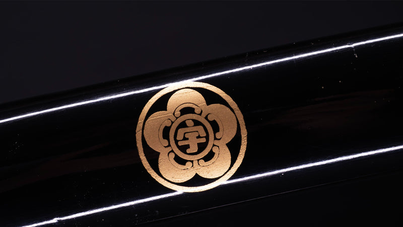 Antieke Japanse Zwaard Katana, met Bo-Hi &amp; Kamon Koshirae