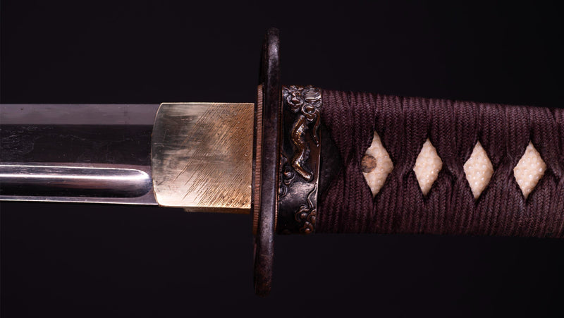 Antieke Japanse zwaardkatana met dubbele Bo-Hi