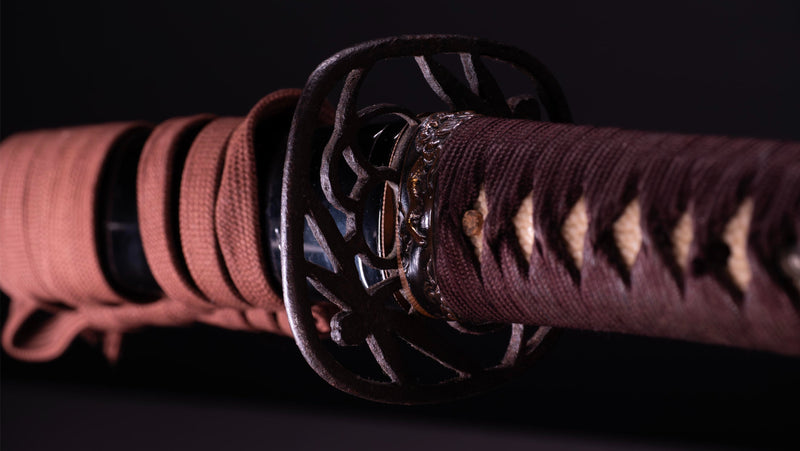 Antieke Japanse zwaardkatana met dubbele Bo-Hi