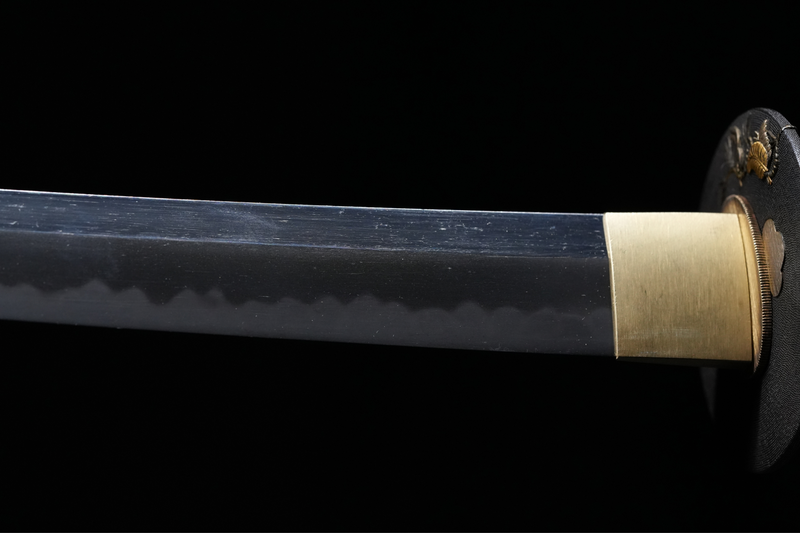 Antieke Japanse zwaardkatana van Tachibana Munehiro met gouden koshirae