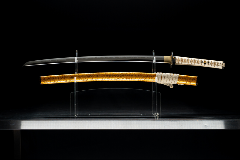 Antieke Japanse zwaardkatana van Tachibana Munehiro met gouden koshirae
