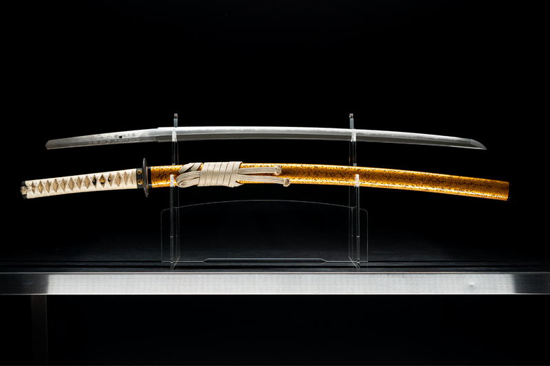 Antieke Japanse zwaardkatana van Tachibana Munehiro met gouden koshirae